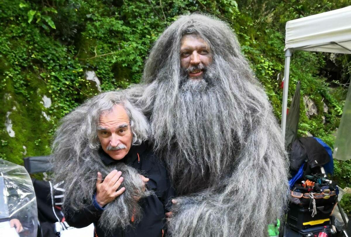 Eugène et Basajaun sur le tournage d'Atarrabi et Mikelats