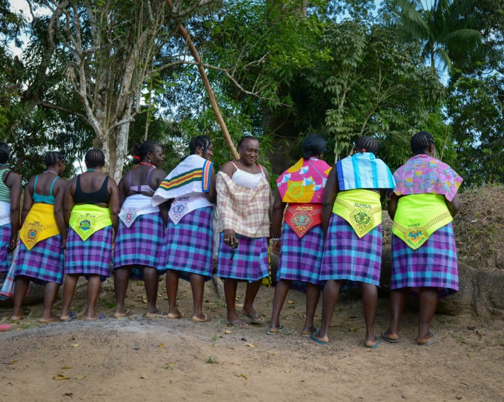 Groupe de femmes capitaines Nicola Lo Calzo