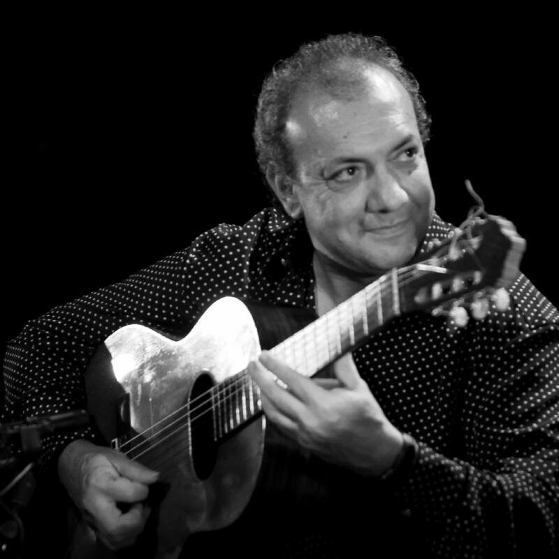 Photo du guitariste tango Rudi Flores