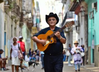 portrait eliades ochoa