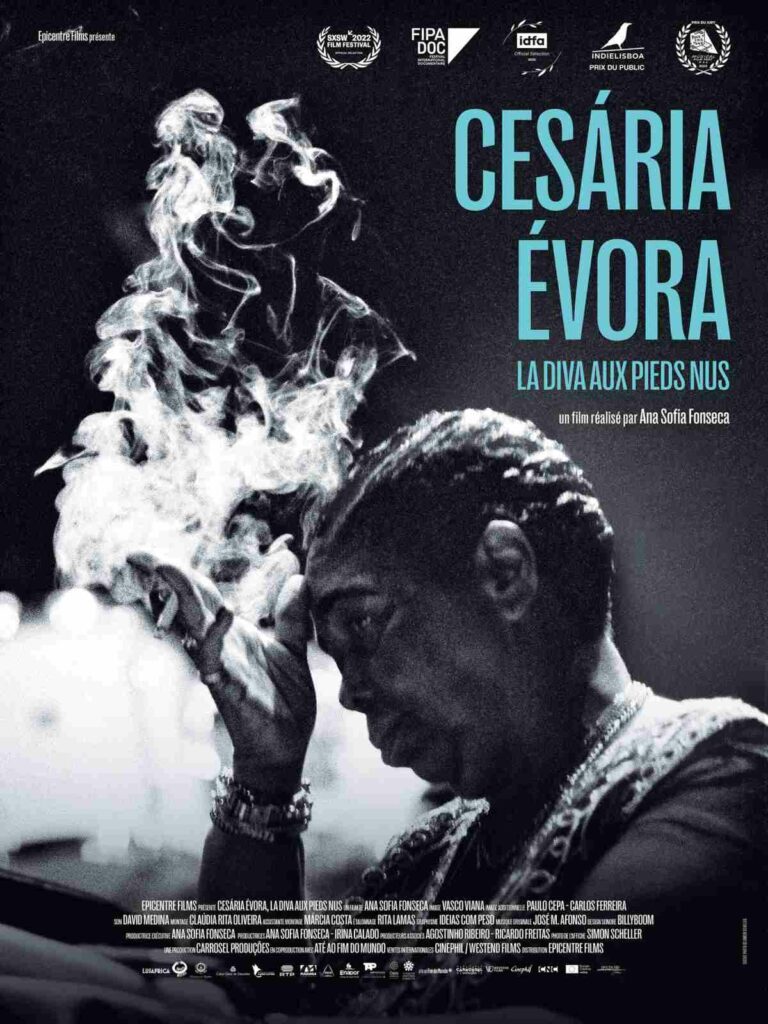 Affiche du film Cesária Évora la diva aux pieds nus