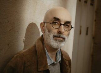 Portrait de l'écrivain Eduardo Halfon