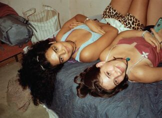 Le 12.08. Chicas Tristes de Fernanda Tovar Image du film Chicas Tristes